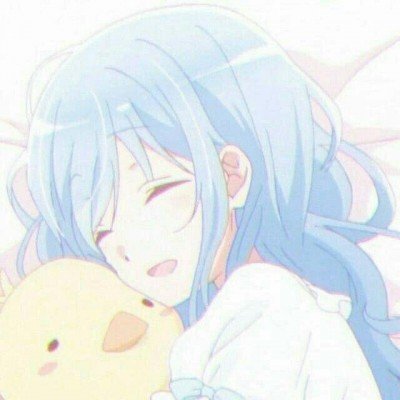 女子表演天女散花时摔落 商场回应